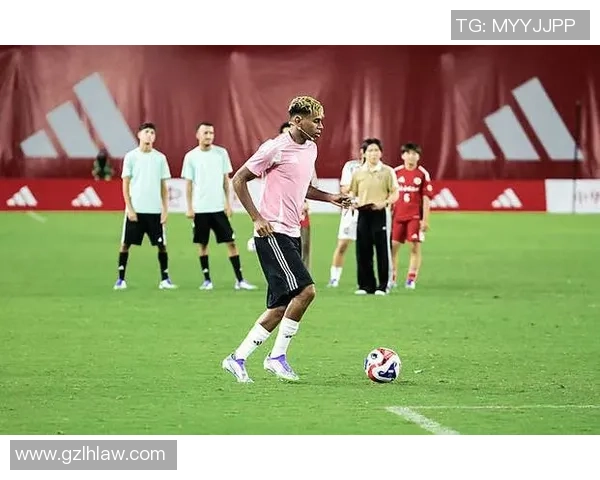 弗里克强调国家队应共同呵护亚马尔的成长与发展