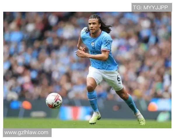 曼城对出售球员阿克持开放态度