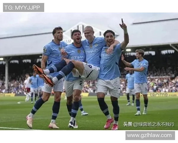 曼城正式加入德甲边锋争夺战引发广泛关注与讨论
